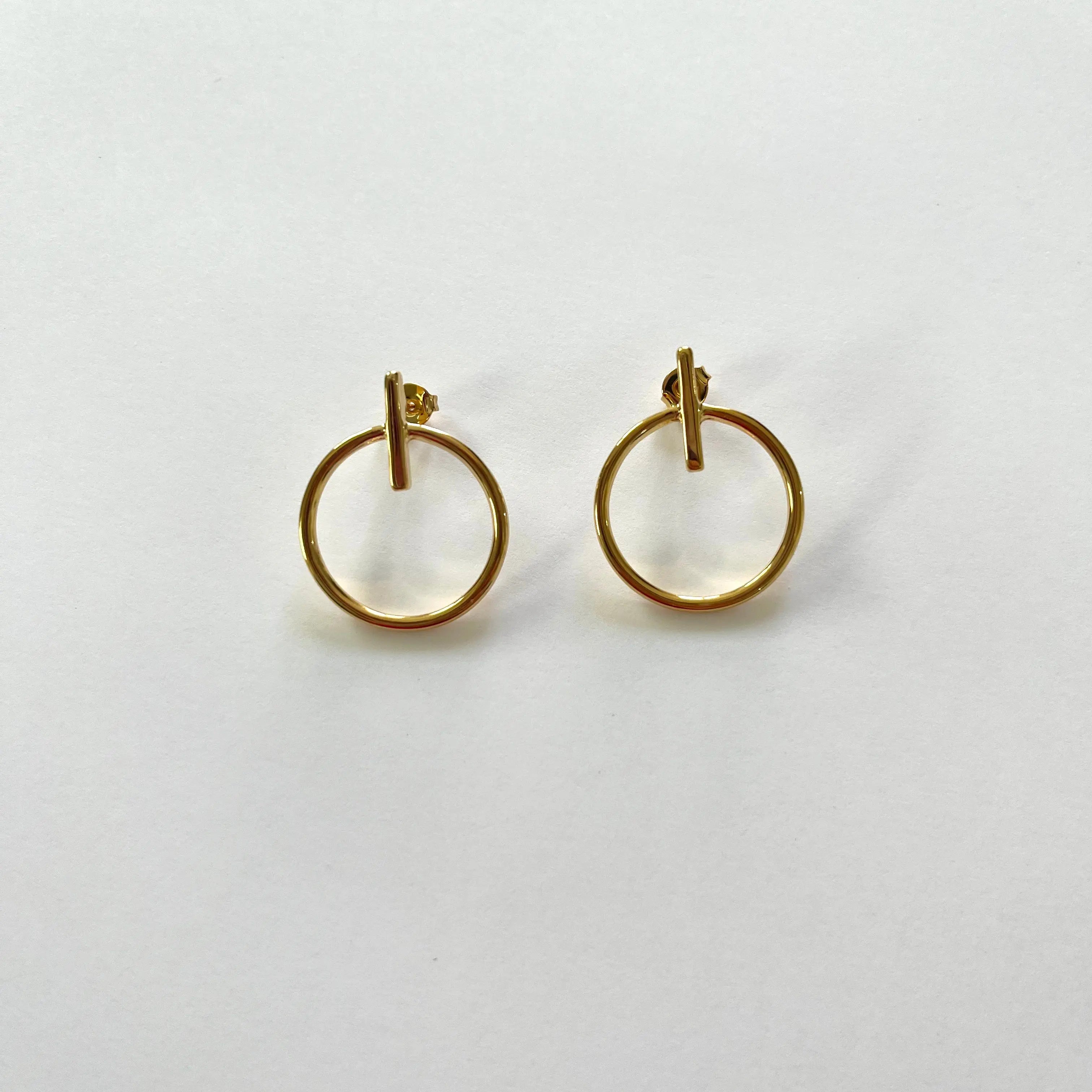 Aretes Círculo Barra Aretes Gold Muun Jewelry