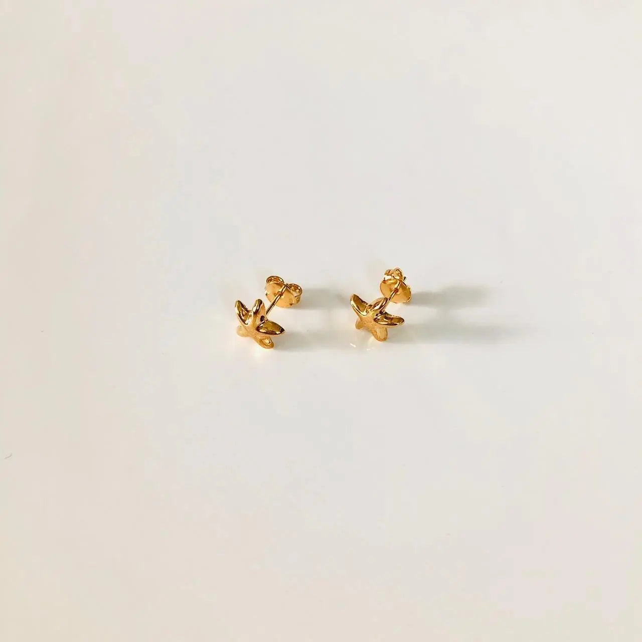 Aretes Estrella de mar Aretes Gold Muun Jewelry