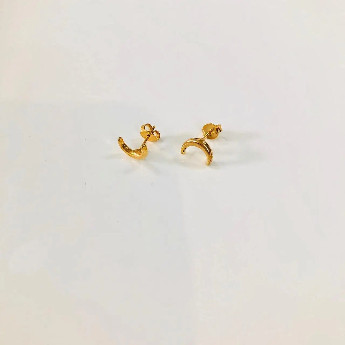Aretes Lunas Aretes Gold Muun Jewelry
