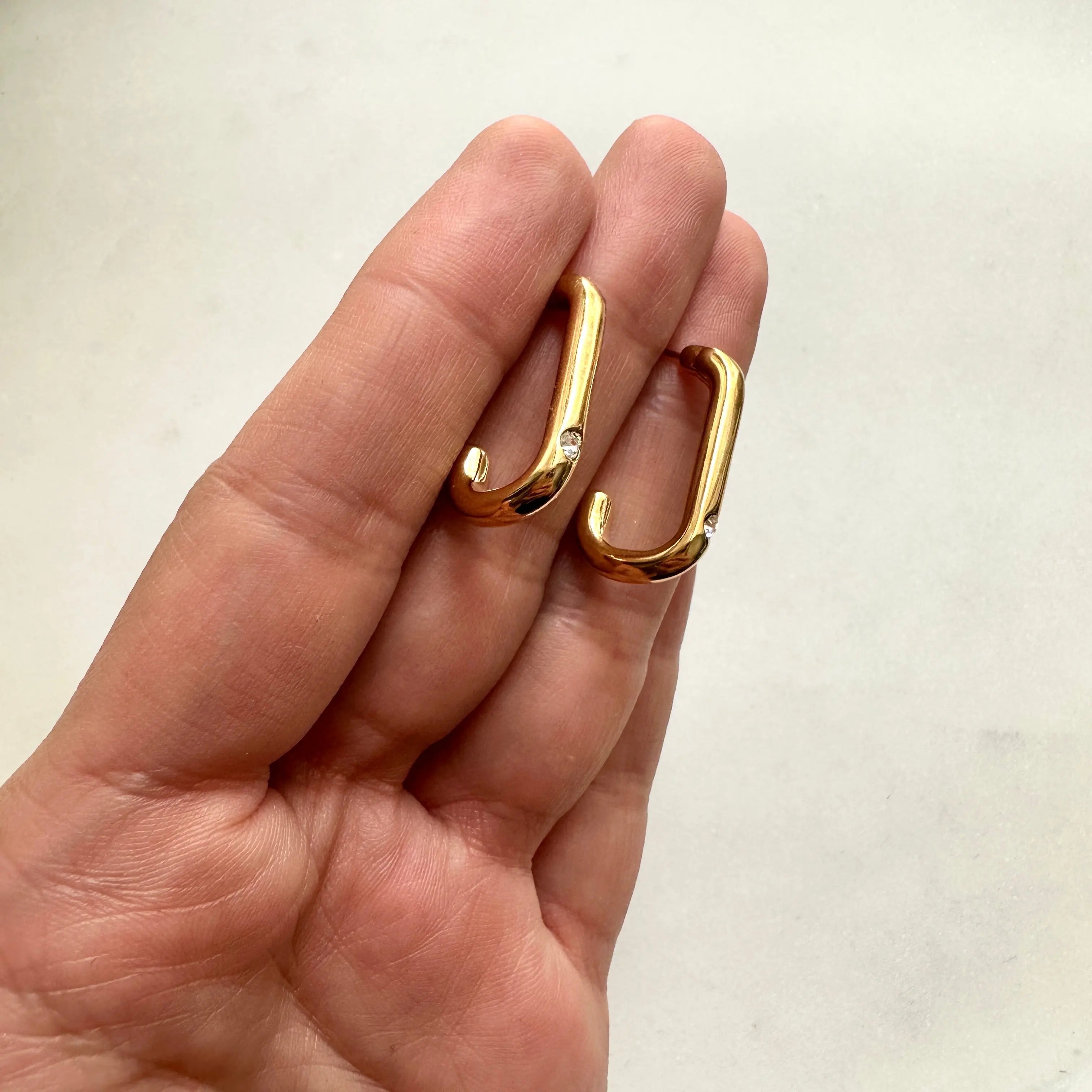 Arracada rectangular con cristal Muun Jewelry