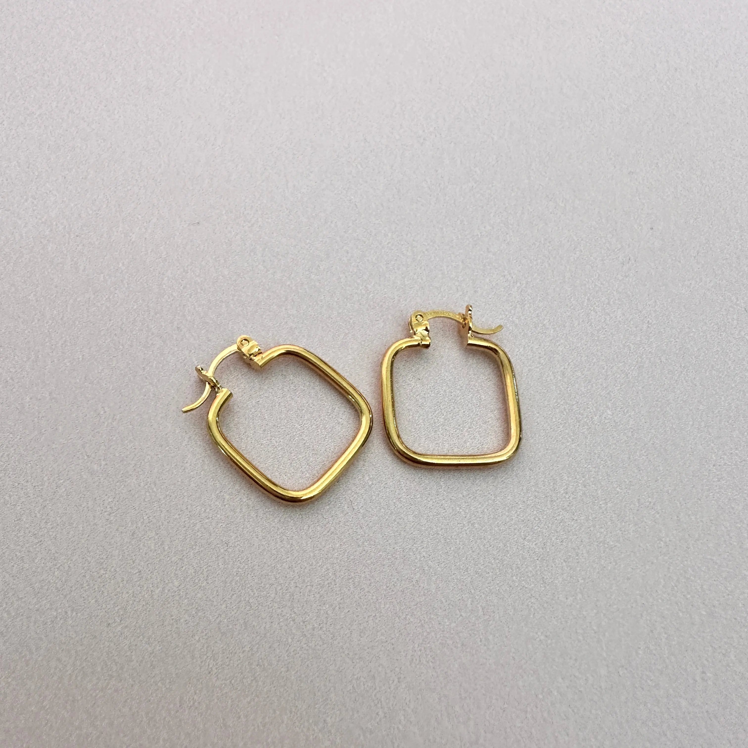 Arracadas Cuadradas Chicas Muun Jewelry