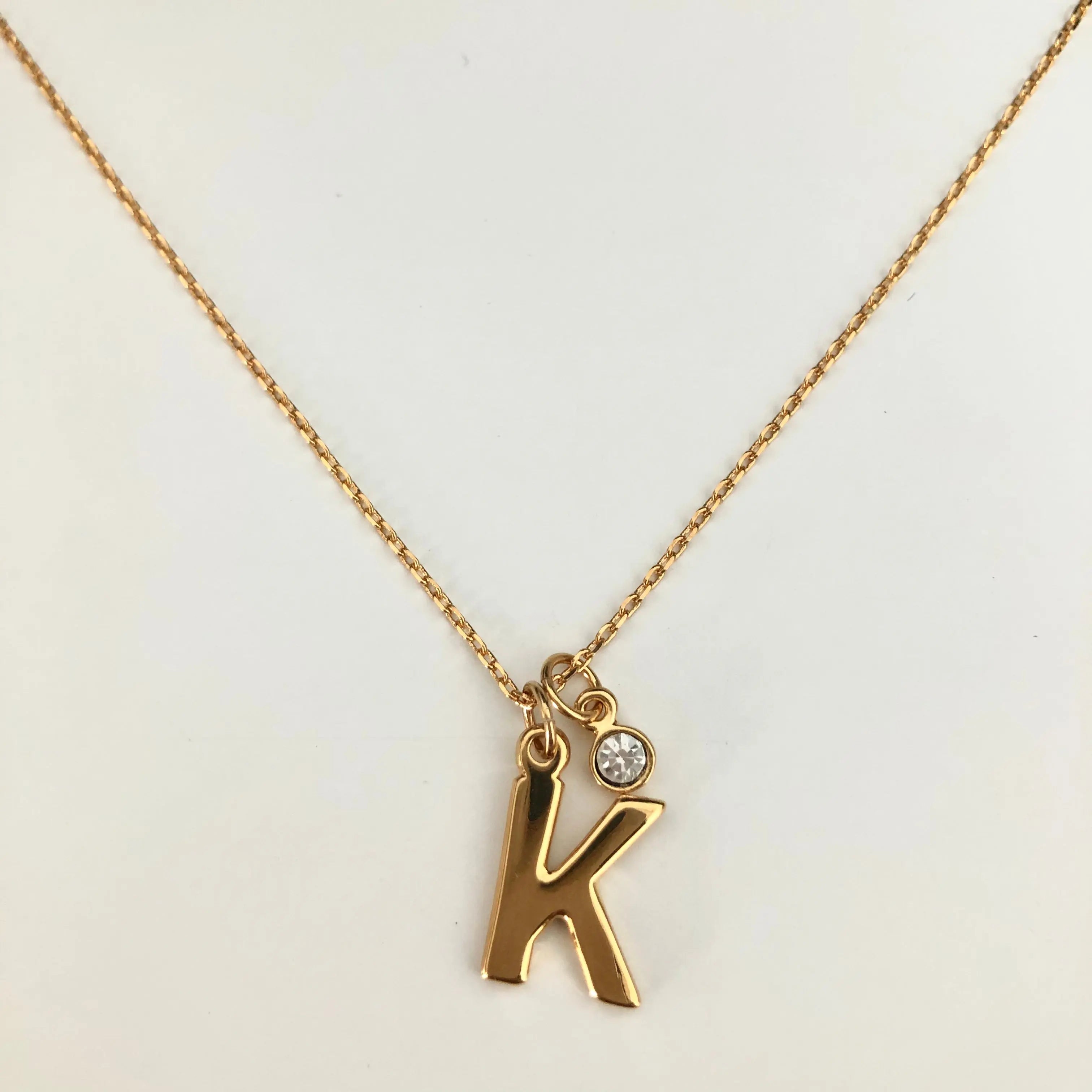 Collar Inicial Mediana Collares Gold Muun Jewelry