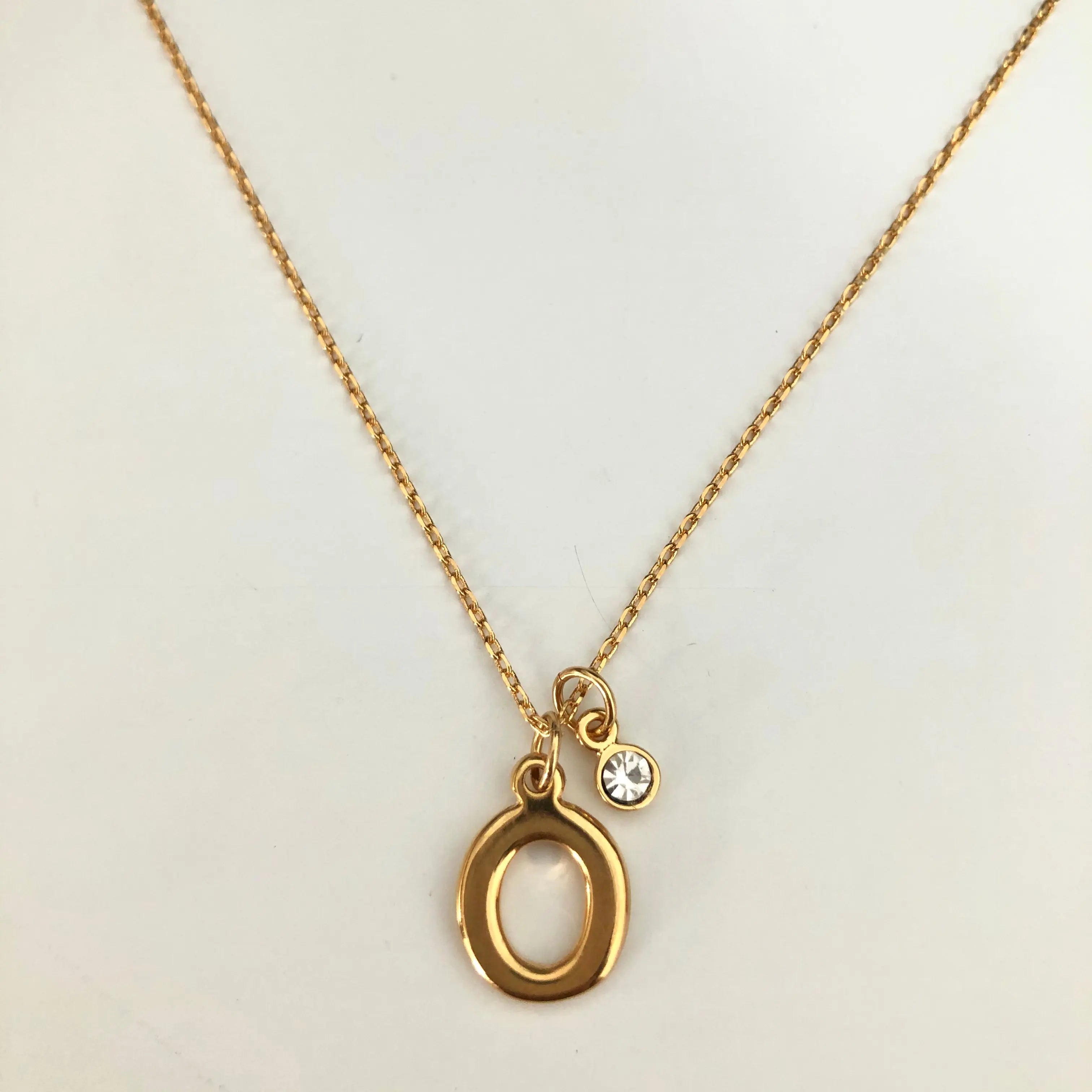 Collar Inicial Mediana Collares Gold Muun Jewelry