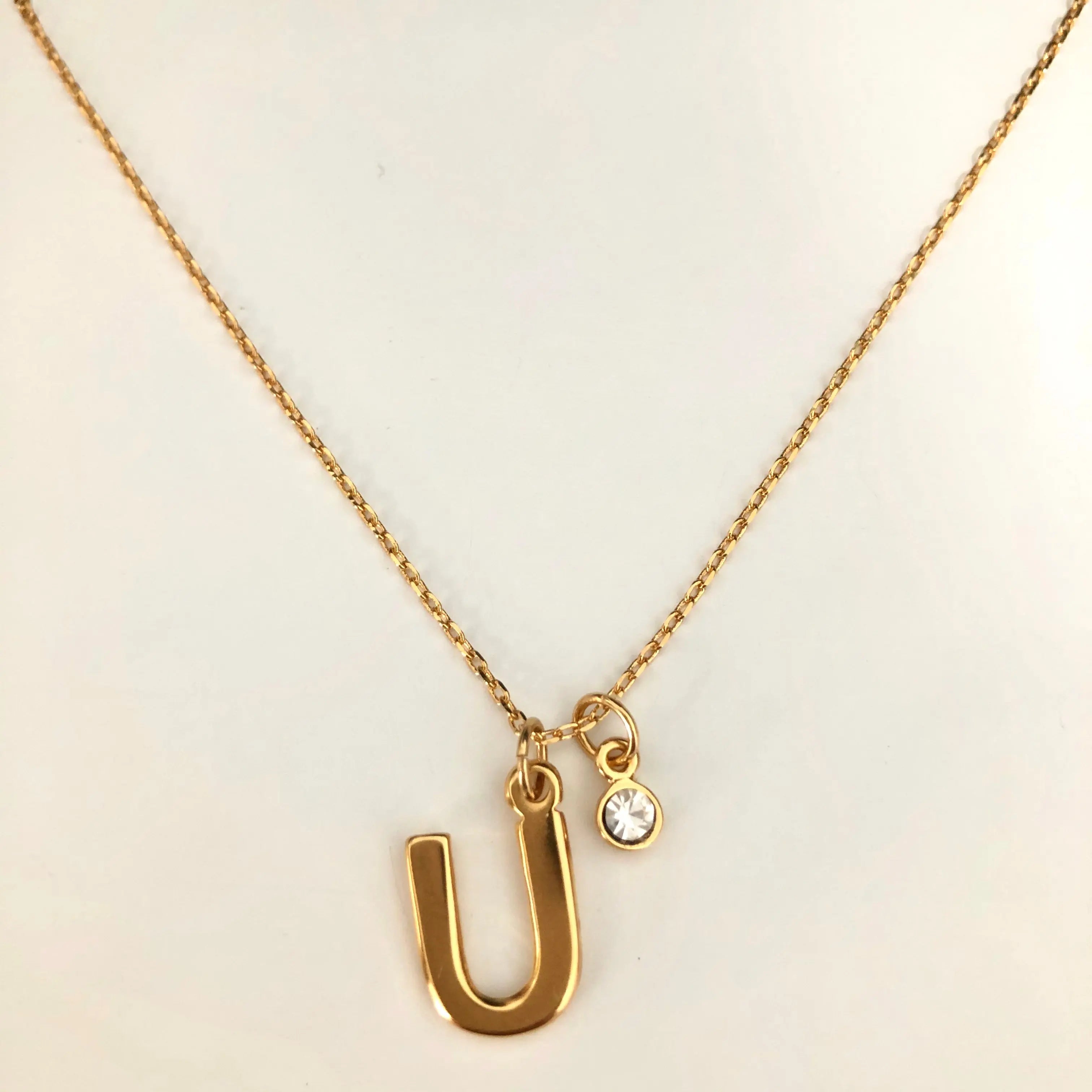 Collar Inicial Mediana Collares Gold Muun Jewelry