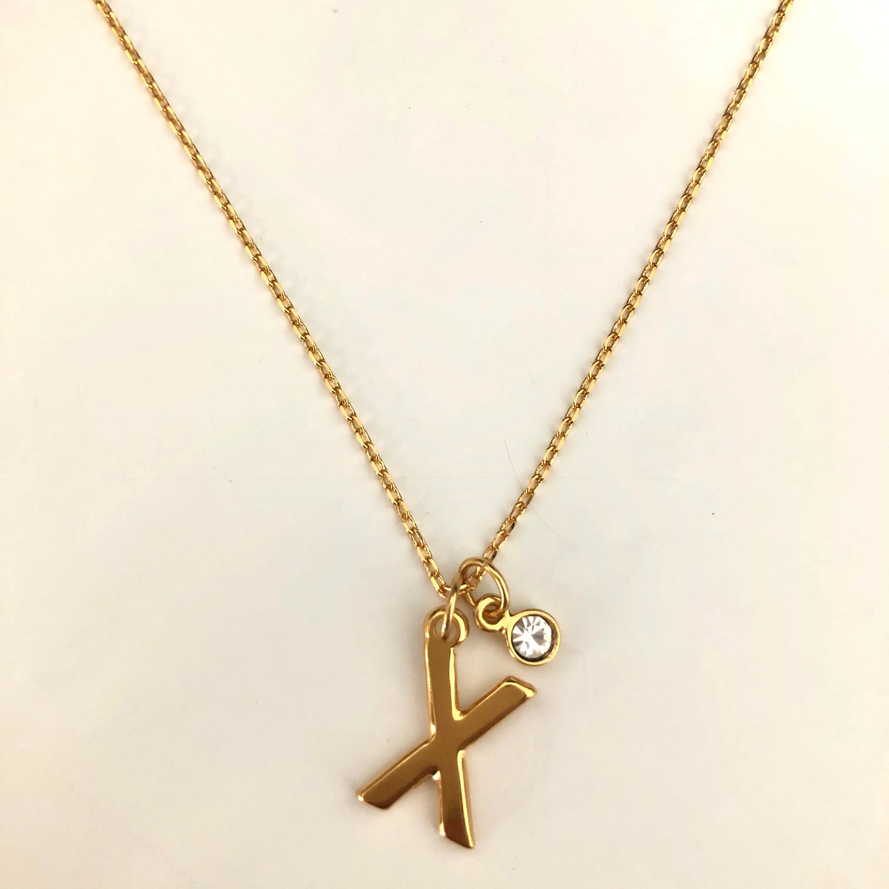 Collar Inicial Mediana Collares Gold Muun Jewelry