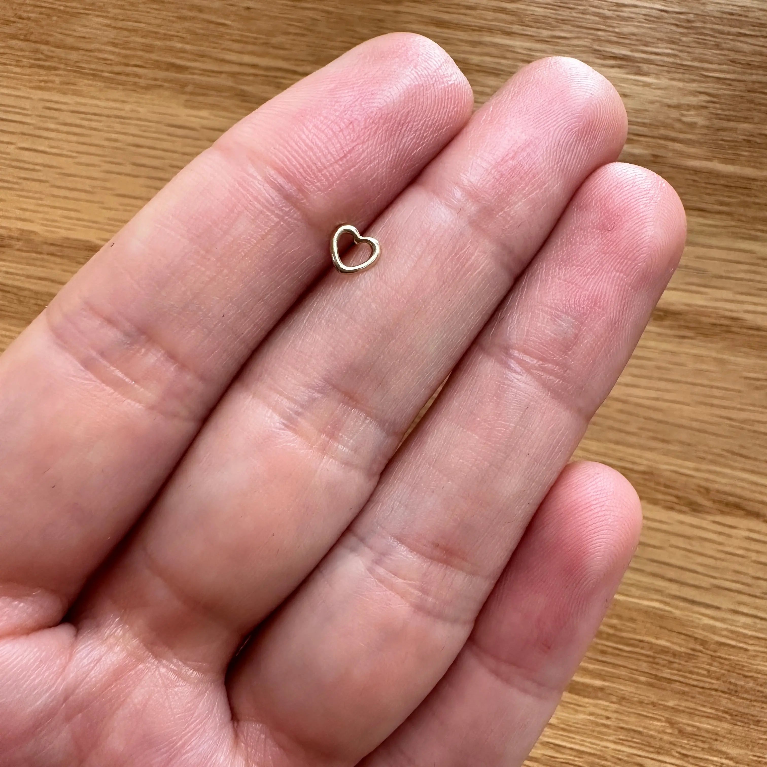 Piercing Corazón Silueta Muun Jewelry