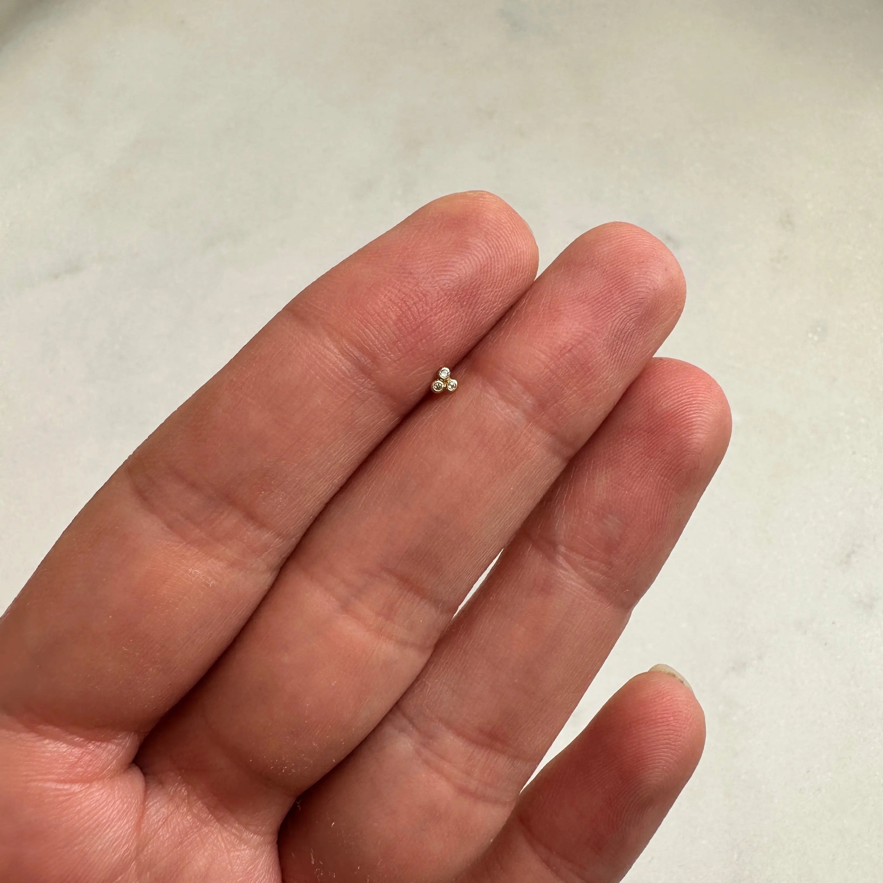 Piercing Mini 3 zirconias Muun Jewelry