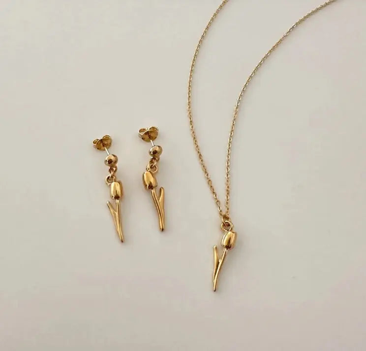 Set Collar y Aretes Tulipán Set Gold Muun Jewelry