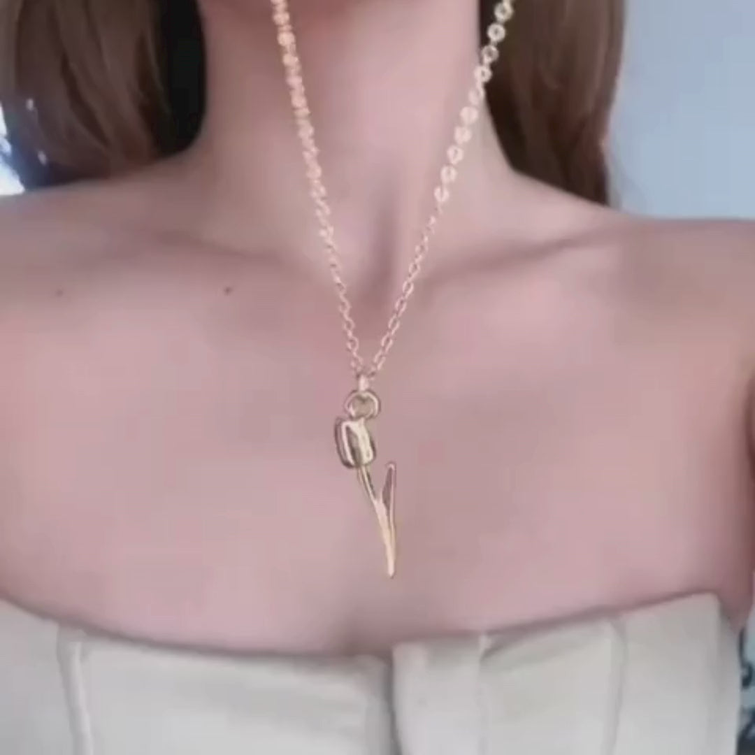collar tulipán