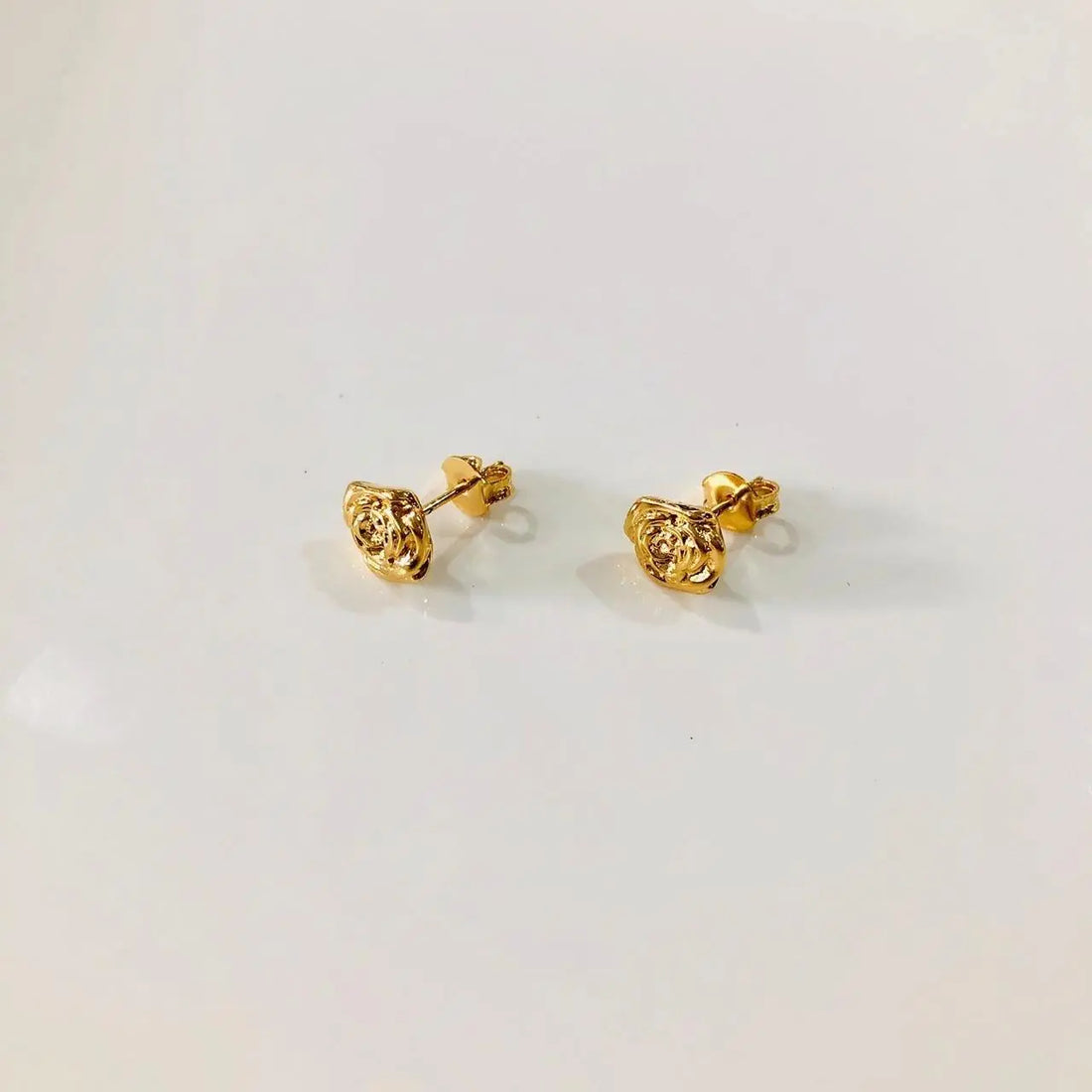 Aretes Rosas Aretes Gold  Muun Jewelry