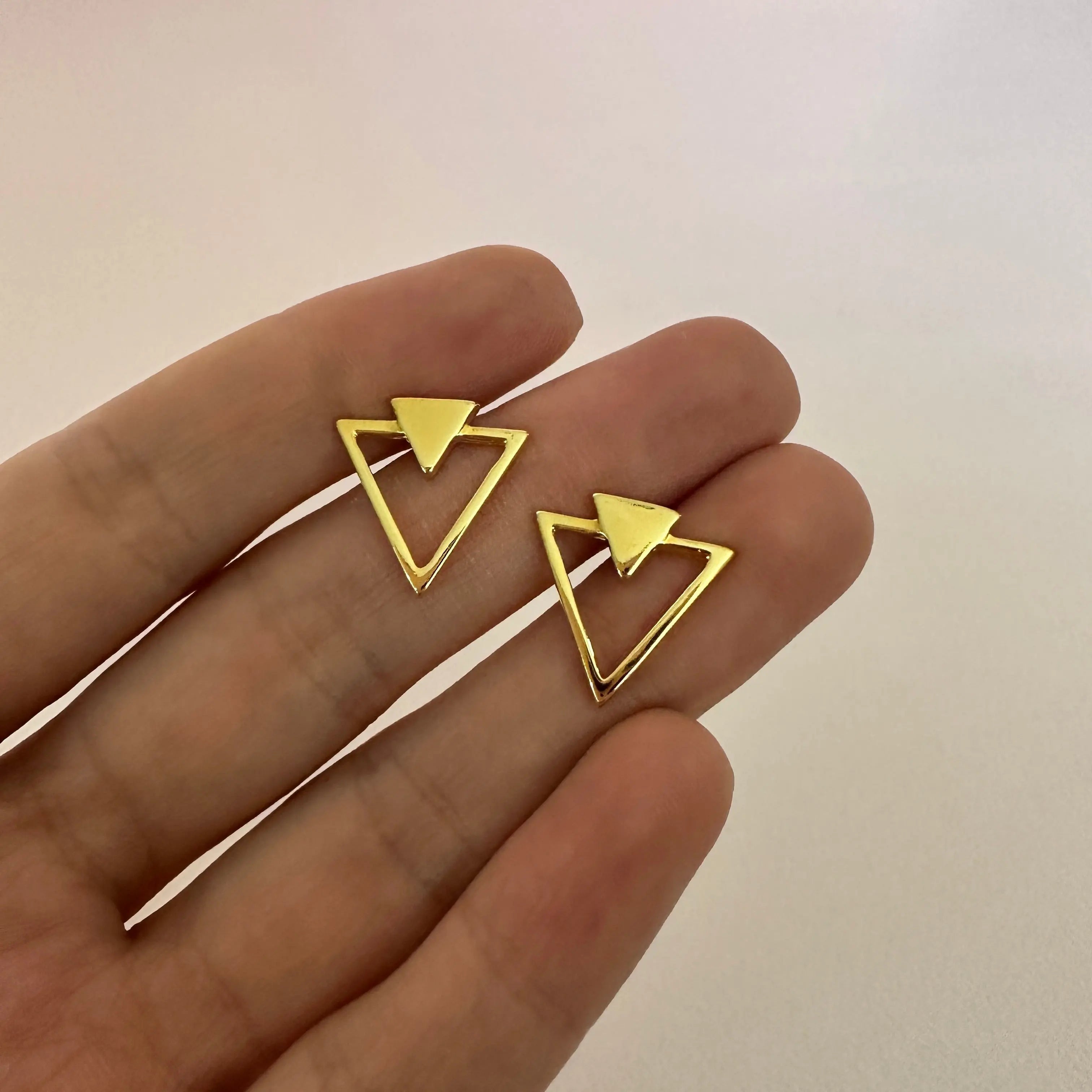 Aretes Triángulo   Muun Jewelry