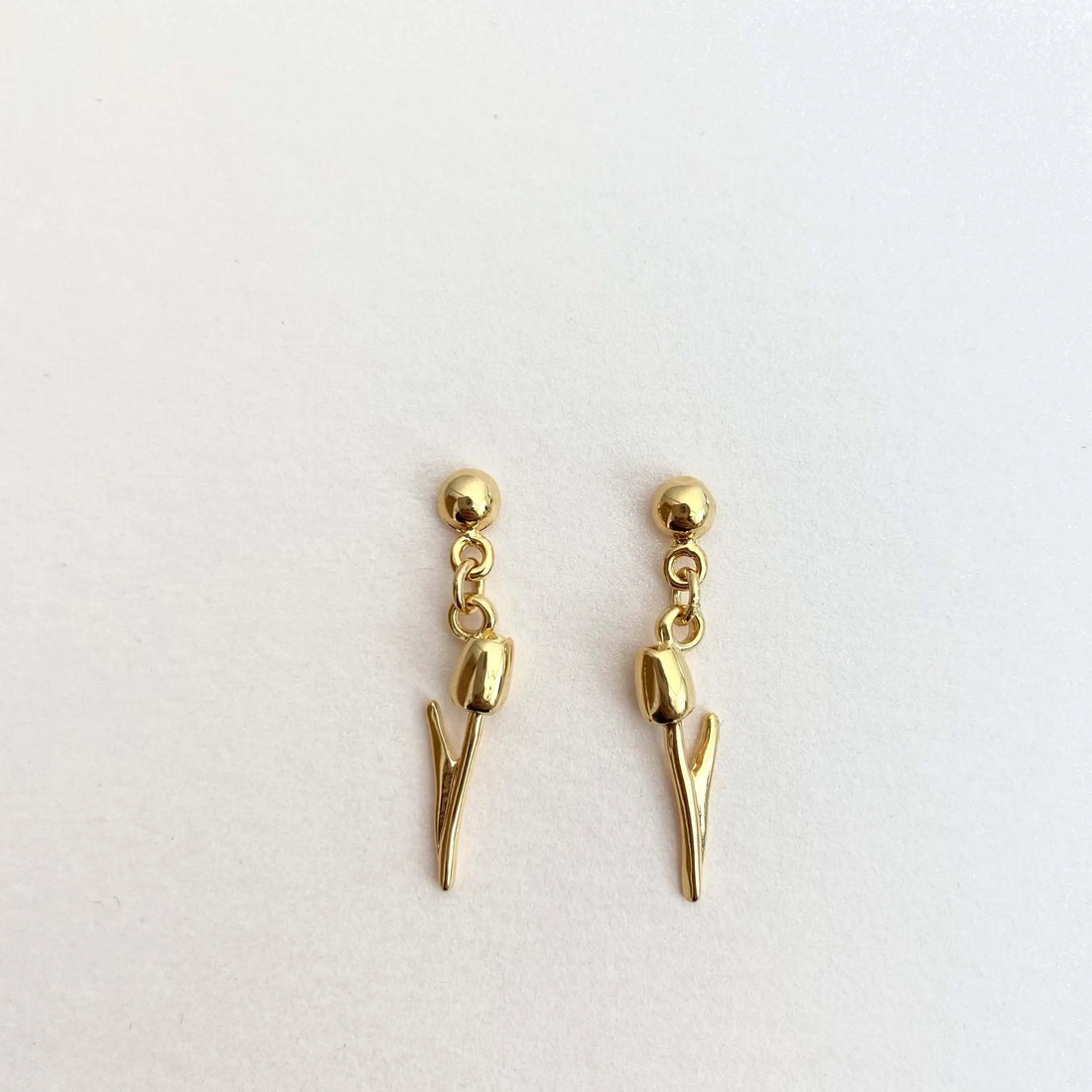 Aretes Tulipán Aretes Gold  Muun Jewelry